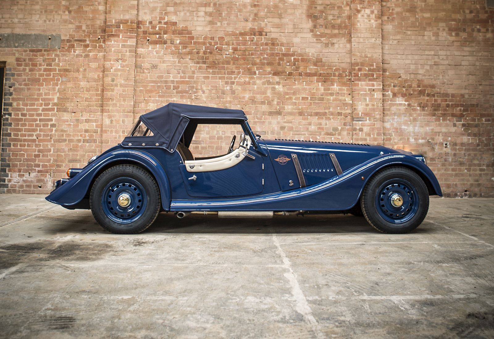 Morgan 4 4 prijzen, afmetingen, gewicht, en andere specificaties ...