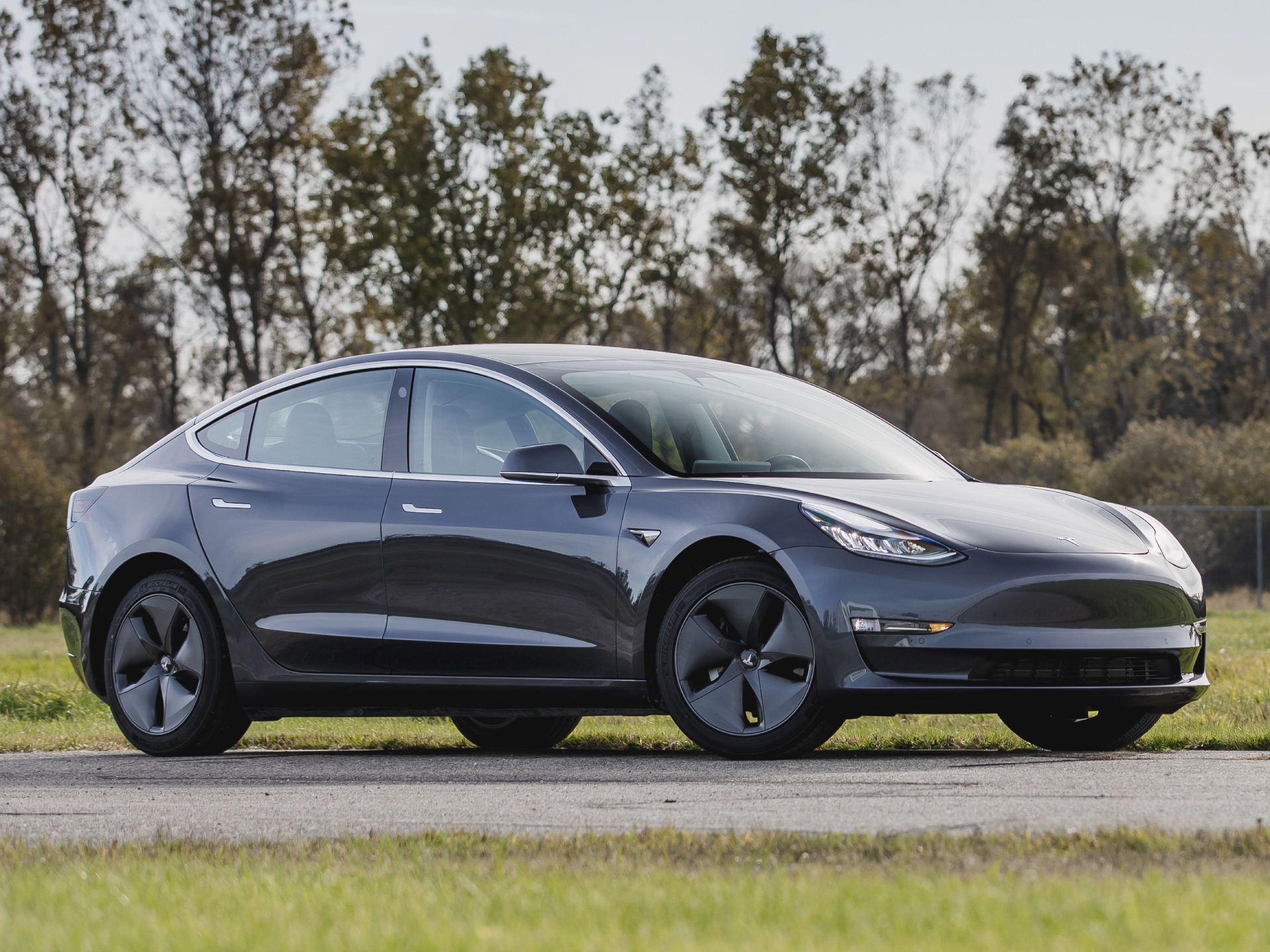 Tesla Model 3 prijzen, afmetingen, gewicht, en andere -